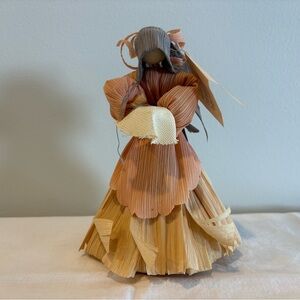 Vintage Handmade Folk Art Corn Husk Doll 1986 Lil’ Stitches Women Sewing